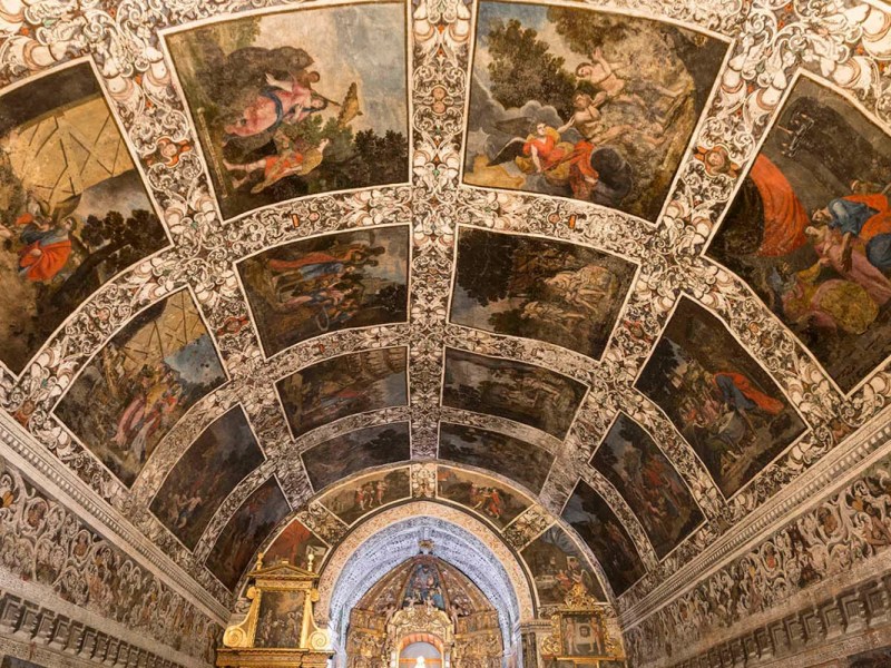 Capillas Sixtinas en España: 10 lugares en los que alzar la vista y disfrutar del&nbsp;arte